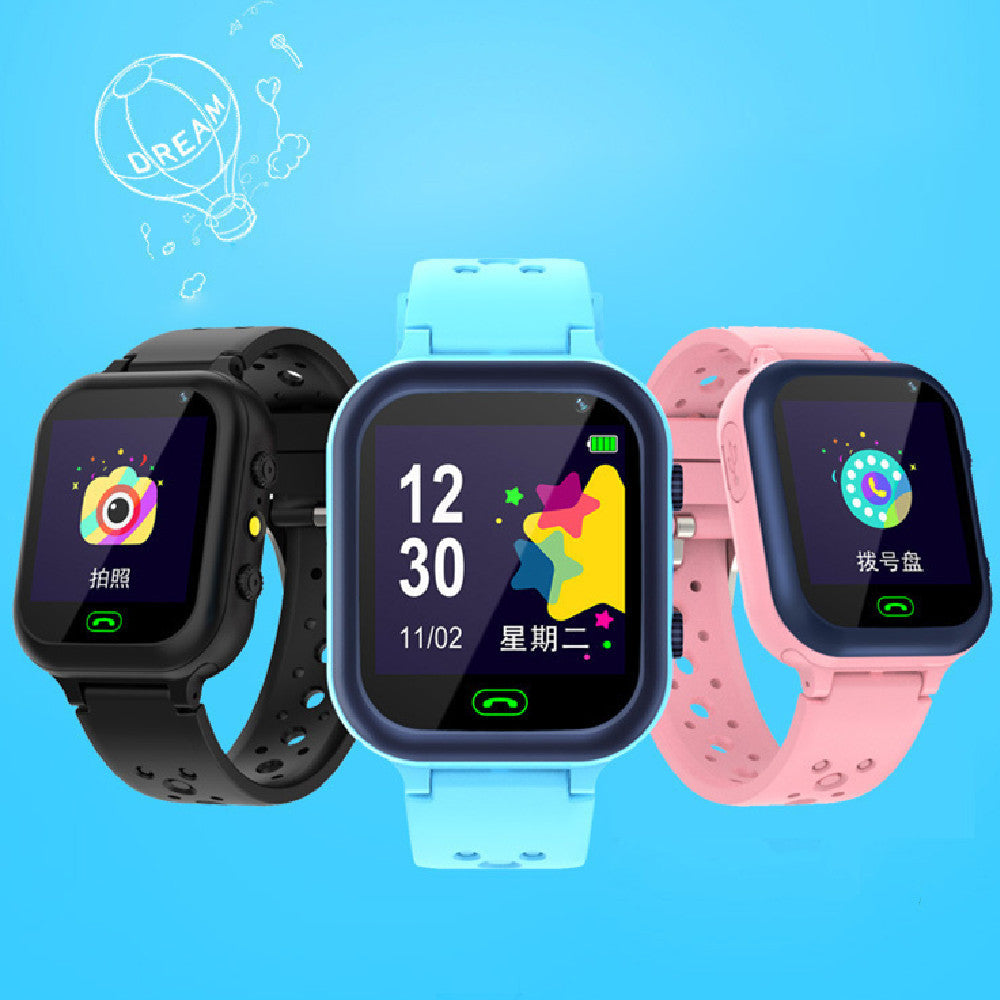 Jam pintar anak Q15 memudahkan komunikasi keluarga