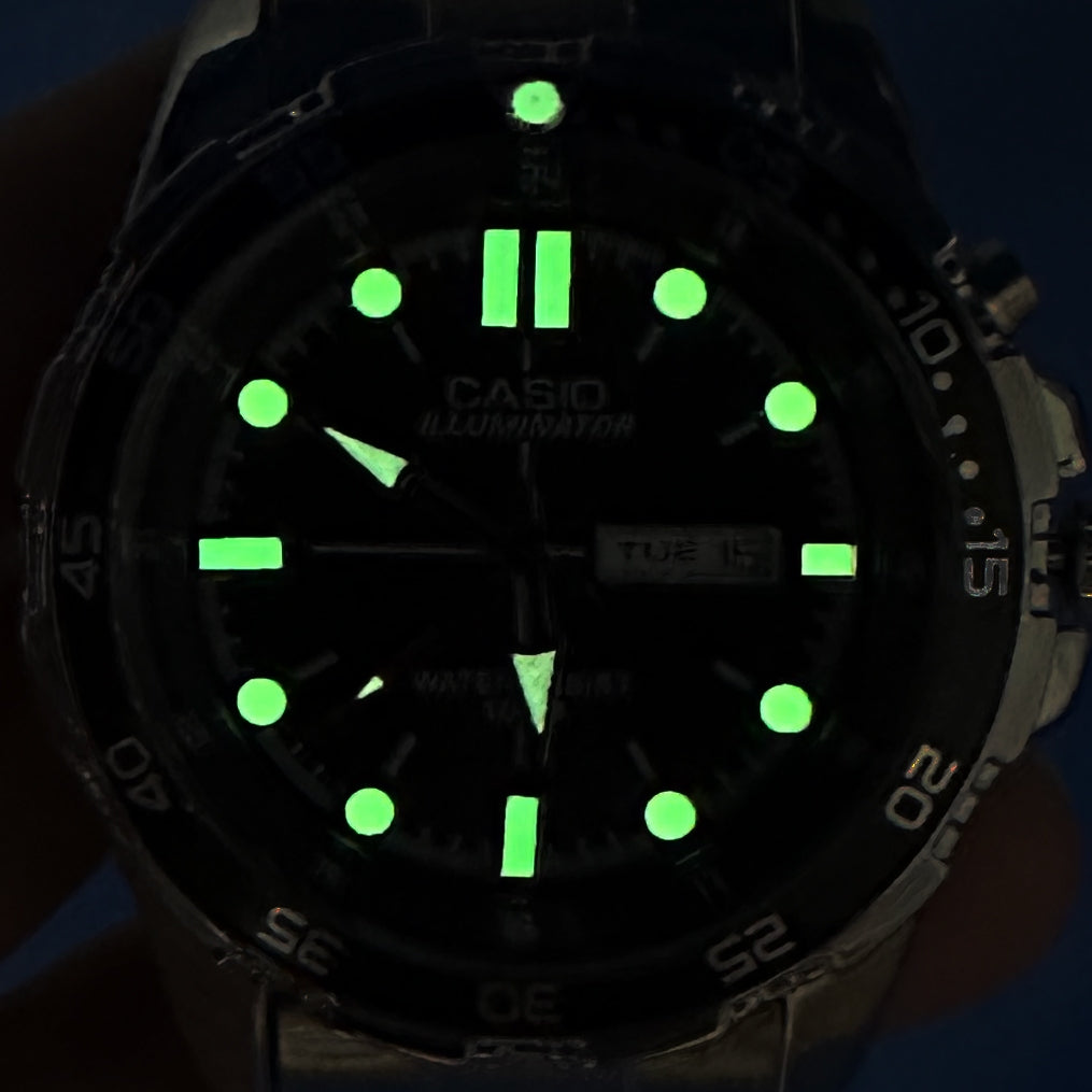 Jam tangan Casio pria original untuk kegiatan outdoor