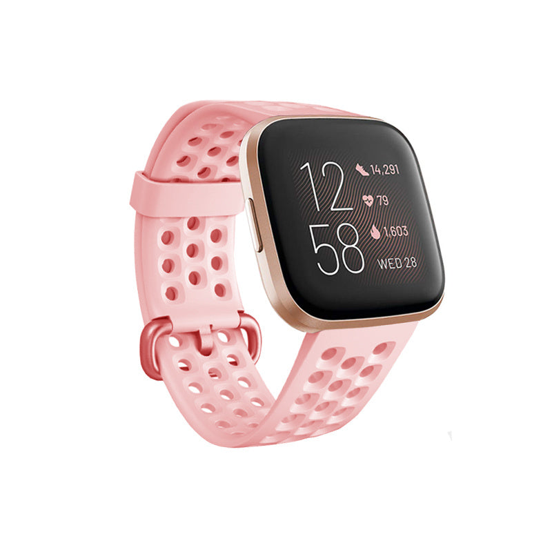 Kombinasi smartwatch kasual dengan pakaian sehari-hari