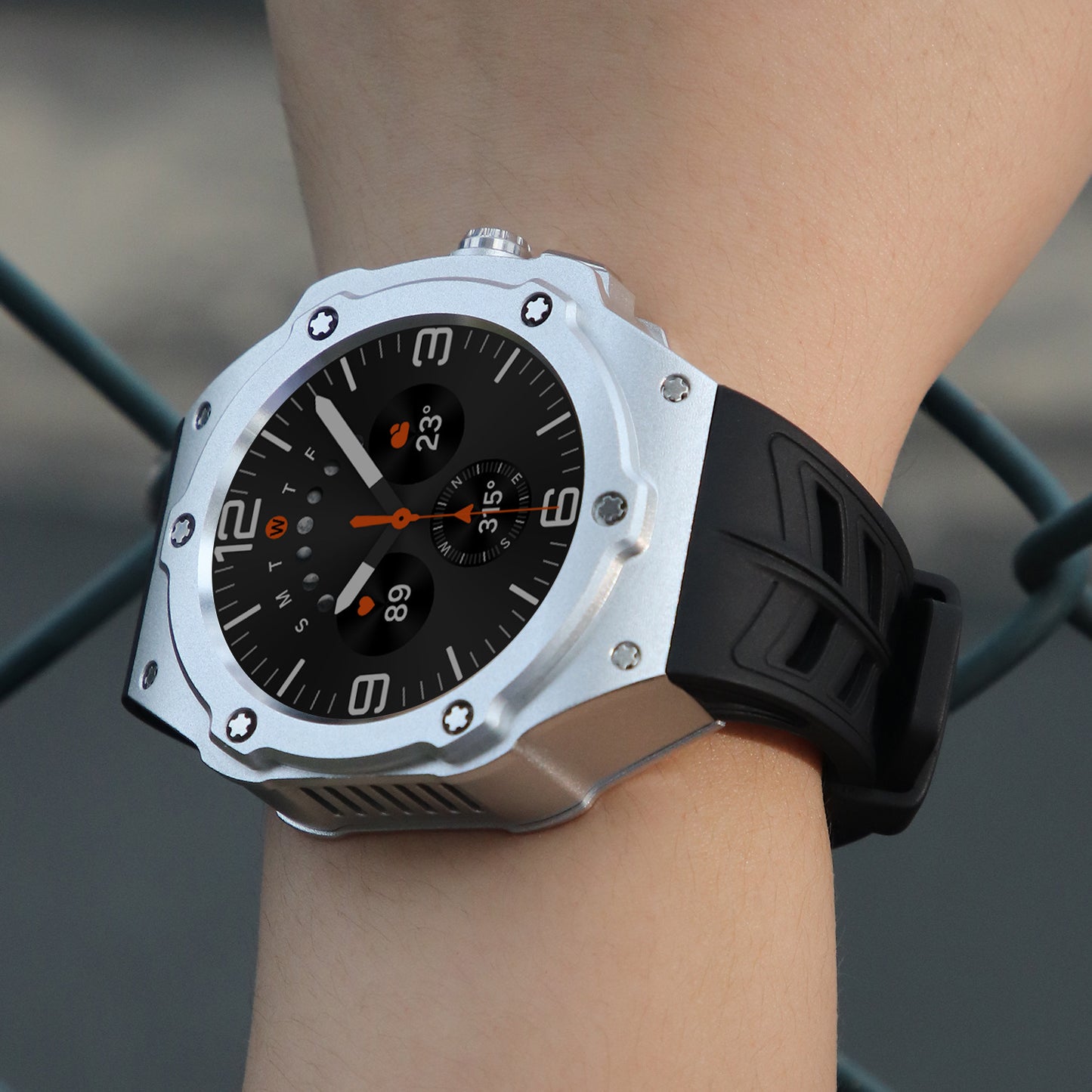 Tampilan depan Smartwatch 9 Pro layar besar