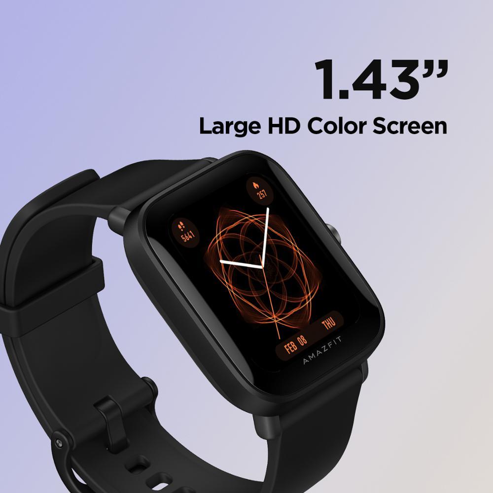 Smartwatch dengan pemutar musik Bluetooth dan kontrol suara hands-free